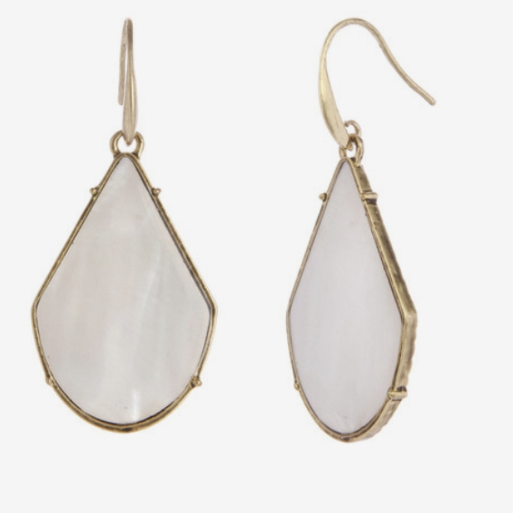 The SAK mother of pearl earrings - Picture 1 of 4